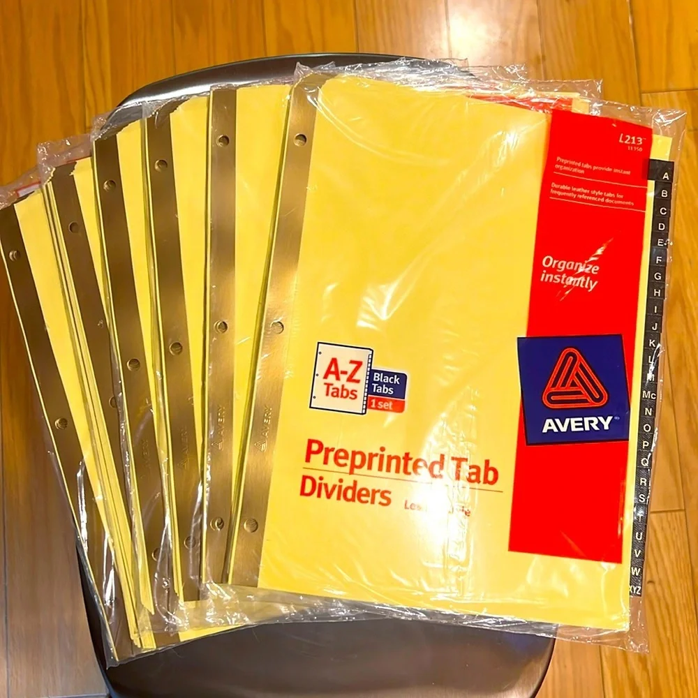 AVERY. Lot of 6. Preprinted Tab Dividers.